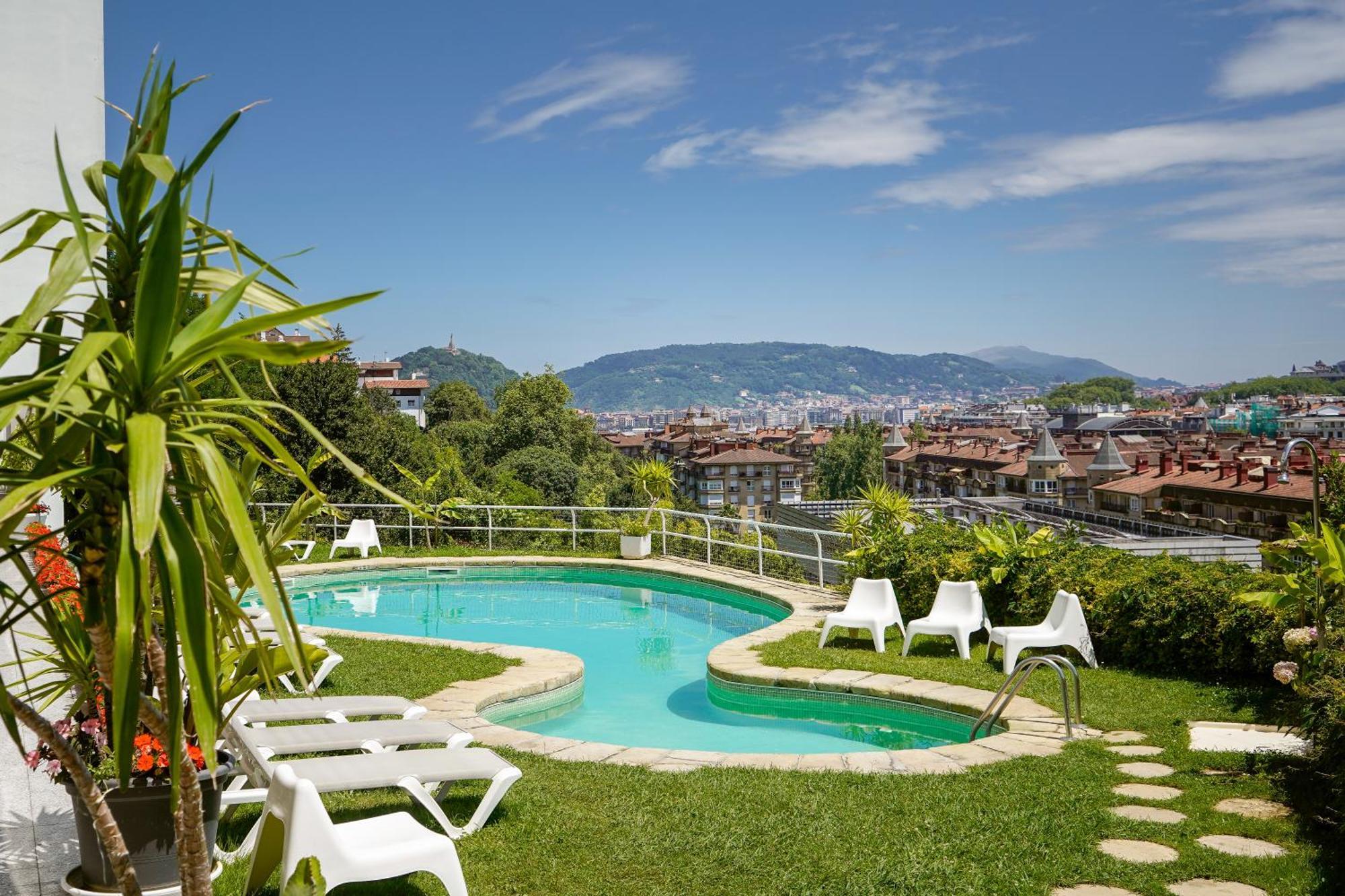 Hotel Avenida, San Sebastian